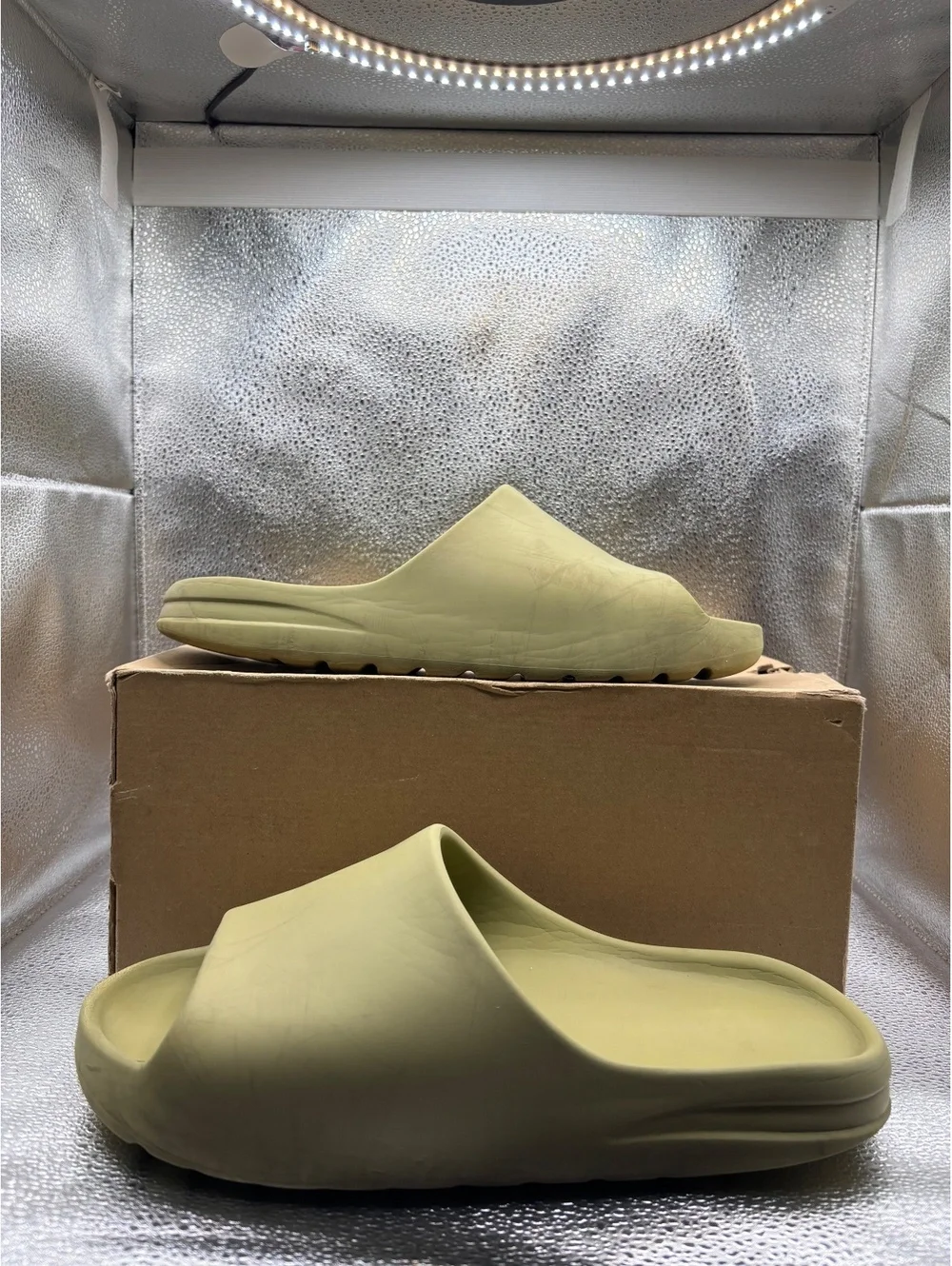 Adidas Yeezy slide resin